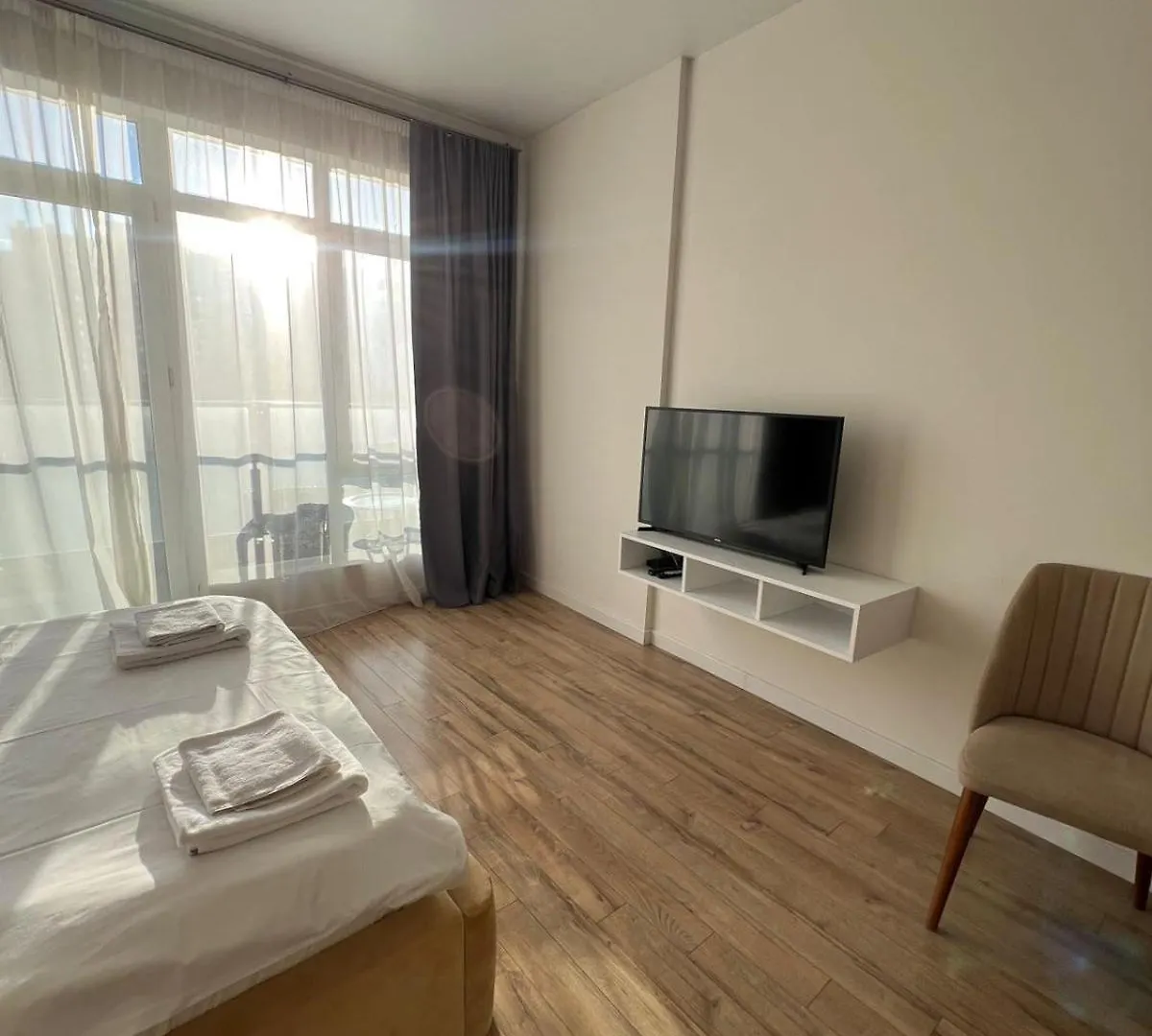 Apartment Premium City View